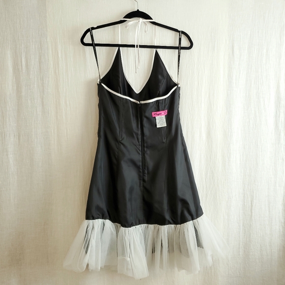 2000's Halter Fit and Flare Dress with Tulle and Laser Cut Hem Detail - Picture 10 of 11
